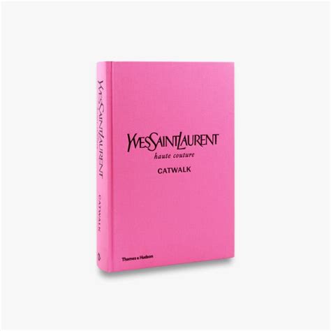 yves saint laurent boek roze